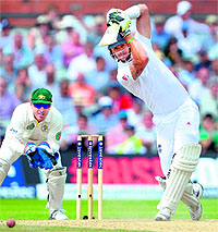 KP hits one through the covers en route his ton
