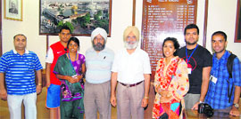 Rajinder Mohan Singh Chinna (centre) with a delegation of students at Khalsa College Amritsar on Monday. 