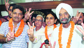 SS Nanda elected Senior Deputy Mayor and Sunil Talwar (extreme left) Deputy Mayor at Mini-Secretariat, Panchkula, on Monday. Mayor Upinder Ahluwalia is also seen in the picture