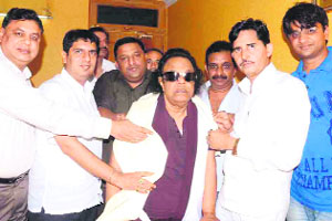Musician Ravindra Jain being felicitated by his fans during his recent visit to Haridwar.