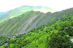 Landslides in the Raangdhar ranges pose threat to the Chamba-Bharmour highway