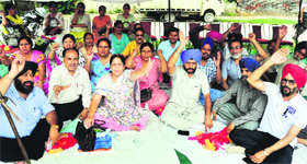 Teachers at the mini-secretariat in Ludhiana on the last day of their agitation on Thursday.