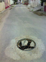 The broken sewer cover in street number 7 of Guru Tegh Bahadur Nagar.