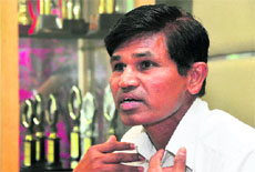 Regional Director, CBSE, RJ Khanderao addresses mediapersons in Ludhiana on Monday. 