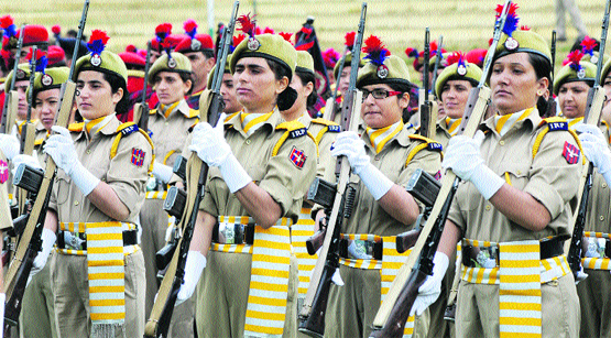 Ahead of the Independence Day celebrations, policewomen participate in a full dress rehearsal at Bakshi Stadium in Srinagar on Tuesday. Tribune photo: Amin War