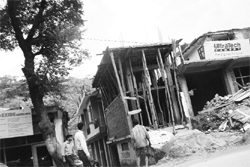A new structure has come up at the site of the Sauli Khad house collapse in Mandi.