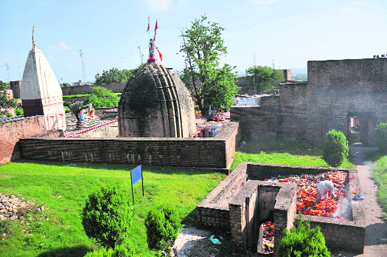 Flowers being burnt inside the Bahu Fort.