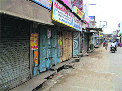 A market wears a deserted look during a bandh in Hansi town in Hisar district on Thursday. 