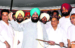 PPCC chief Partap Singh Bajwa at a party meeting at Kartarpur on Friday