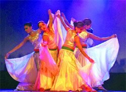 Dancers perform Jashn-E-Azadi , a celebration of Independence, at Press Club of India in New Delhi on Friday. 
