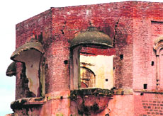 Cracks have appeared in the walls of Bahu Fort in Jammu.