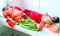 Patients suffering from gastroenteritis at a hospital in Una on Saturday.