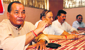 Kashi Singh Aeri, president of the Uttarakhand Kranti Dal (Aeri), addresses mediapersons in Dehradun on Sunday.