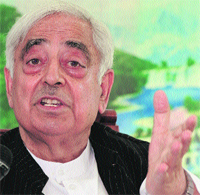 PDP patron Mufti Mohammad Sayeed addresses mediapersons at his Gupkar residence in Srinagar on Sunday.