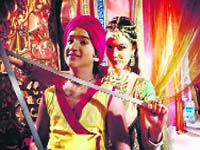 Strong bond: Aashka Goradia and Faisal Khan