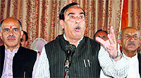 Former BJP Minister Narender Bragta addresses mediapersons in Shimla on Wednesday