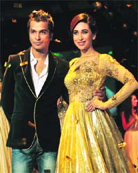 Fashion sin: Vikram Phadnis & Karisma Kapoor