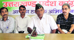 Balbir Singh Rawat, president of the Uttarakhand Congress Ex-servicemens Cell, addresses mediapersons in Dehradun on Thursday. A Tribune photograph 