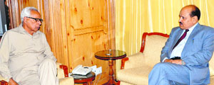 Congress leader and former minister Abdul Gani Vakil in a meeting wiith Governor NN Vohra in Srinagar on Friday. 