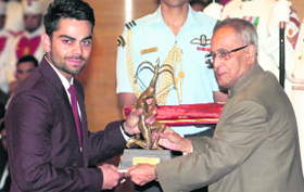 Cricketer Virat Kohli recieves Arjuna Award
