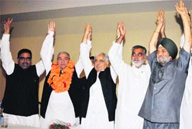 PDP patron Mufti Mohammad Sayeed with party leaders in Jammu on Sunday