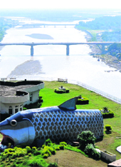 A view of the aquarium near the Tawi river in Jammu. 