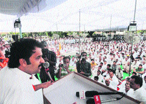 Kuldeep Bishnoi, the Haryana Janhit Congress chief, addresses a gathering at the Bishnoi temple in Hisar. 