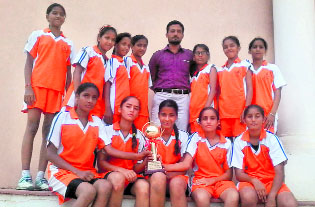 The Sahnewal Sacred Heart Convent School basketball team with the trophy.