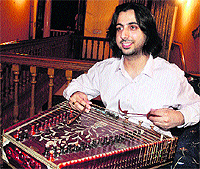 Abhay Rostum Sopori will also perform at Zubin Mehtas concert in Srinagar on Saturday