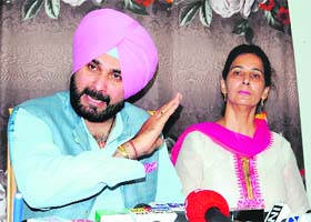 MP Navjot Sidhu and his wife in Amritsar