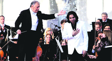 Musician Zubin Mehta with santoor maestro Abhay Rustum Sopori at Ehsaas-e-Kashmir in Srinagar on Saturday. 