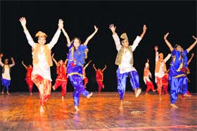 Students of pre-nursery and nursery classes present a cultural programme at Highland School in Sudher on Sunday