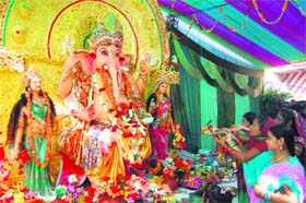 Ganesh Chaturthi: Women pray before an idol of Lord Ganesha in Amritsar on Monday