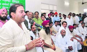 Abhay Chautala of the INLD addresses party workers in Karnal on Wednesday