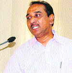 TJ Kamalanabhan, Prof of Management, IIT, Madras, delivers a guest lecture at the National Institute of Technology (NIT), Kurukshetra. Photo: DR Vij 