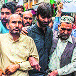 JKLF leader Yasin Malik protesting in Srinagar