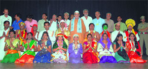Governor Aziz Qureshi with artistes from 18 states at a national integrity camp at Raj Bhavan in Dehradun on Tuesday.  