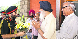 Gen Bikram Singh (L), Chief of the Army Staff, with Punjab CM Parkash Singh Badal and Haryana CM Bhupinder Singh Hooda (R) in Chandigarh on Tuesday. 