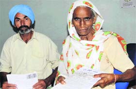 Cancer patient Shinder Kaur of Behman Diwana along with her husband accused Dr Jaura of misguiding her