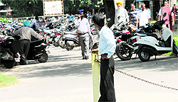 The guards at parking lots of the PGI do not get more than Rs 3,500 per month
