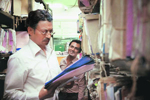 Irrfan Khan and Nawazuddin Siddiqui in The Lunchbox