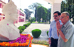 Captain (retd) Dewan Singh pays tribute to Maharaja Hari Singh on his birth anniversary, on the campus of MHAC School, Nagbani, on Saturday