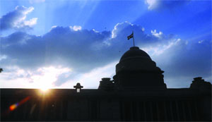 The setting sun at the Rashtrapati Bhawan in New Delhi on Sunday.