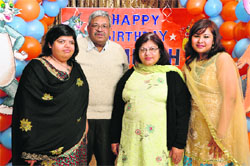 Shefali (extreme right) with her family
