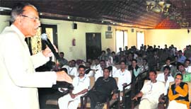 State Congress president Saifuddin Soz addresses party workers during a workshop on social media on the outskirts of Srinagar on Monday.