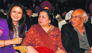 Poonam Dhillon, Pamela and Yash Chopra