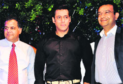 A still from Big Boss