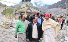 Uttarakhand Chief Secretary Subhash Kumar visits the Kedarnath shrine to supervise the arrangements on Tuesday. 
