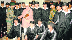 Students from Rajouri interact with Uttarakhand Governor Dr Aziz Qureshi in Dehradun on Thursday. As many as 23 students are on an educational-cum-motivational tour to Dehradun. A tribune photograph