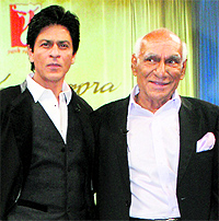 Shah Rukh Khan with Yash Chopra